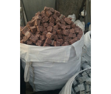 Брусчатка колотая гранит Лезниковского месторождения 50x50x50 мм красная